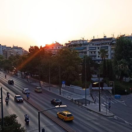 Chris'S Athens Home In The Center Of Everything Buitenkant foto